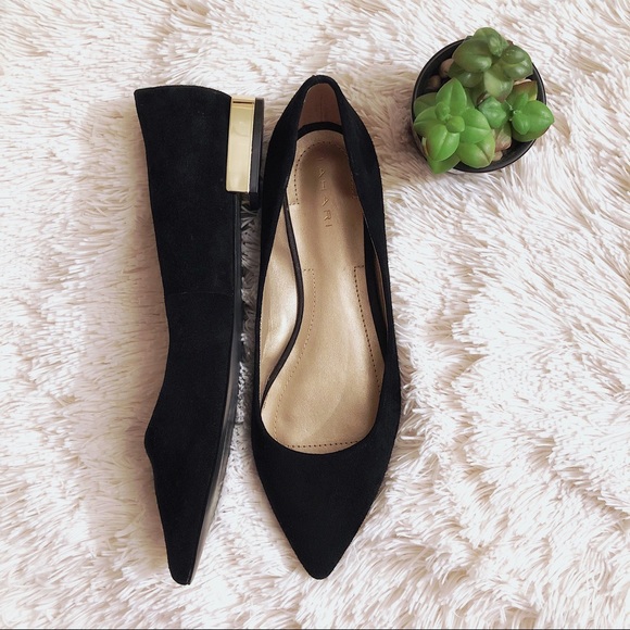 tahari suede flats